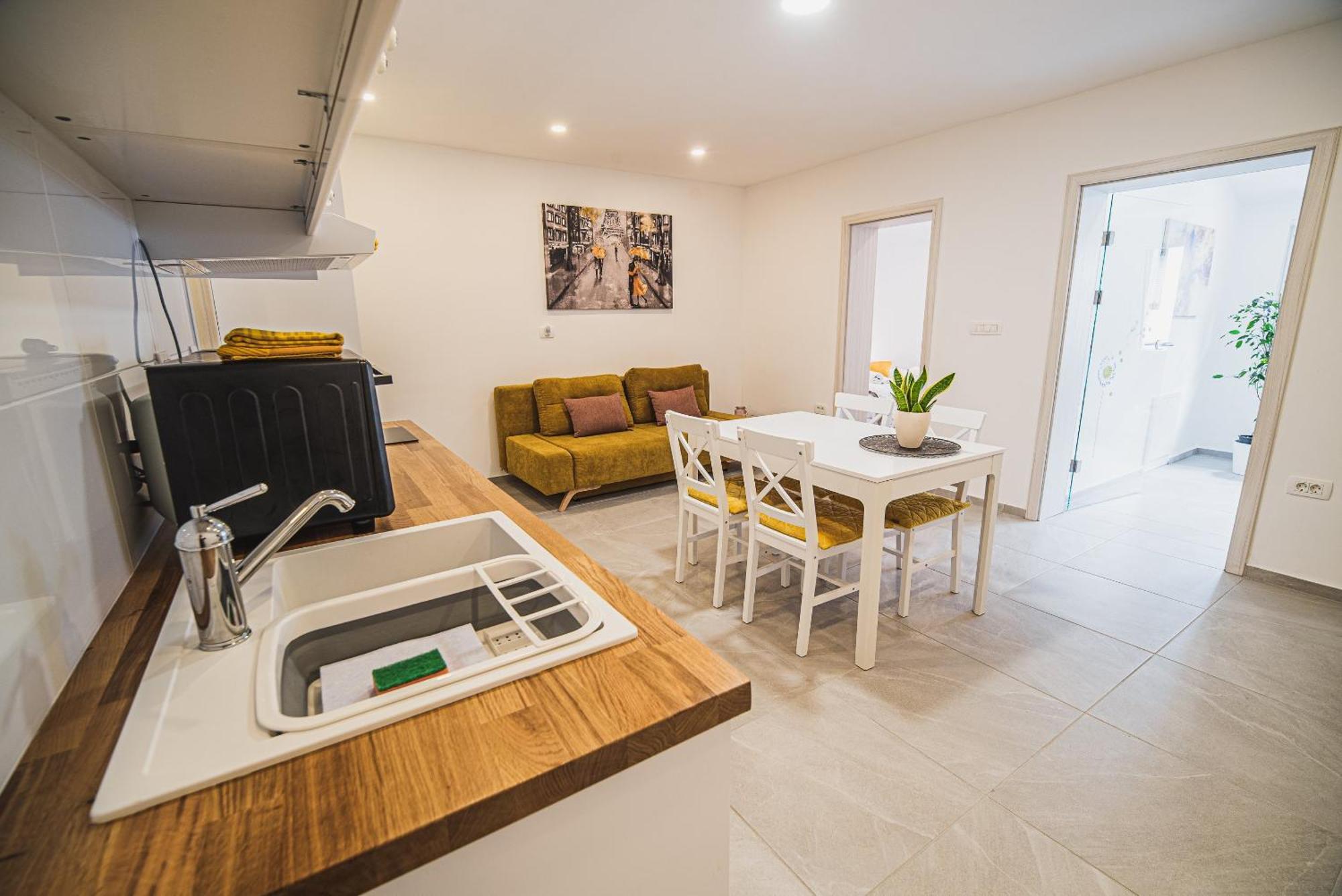 Gotar Apartment With Garden Kobarid Eksteriør bilde