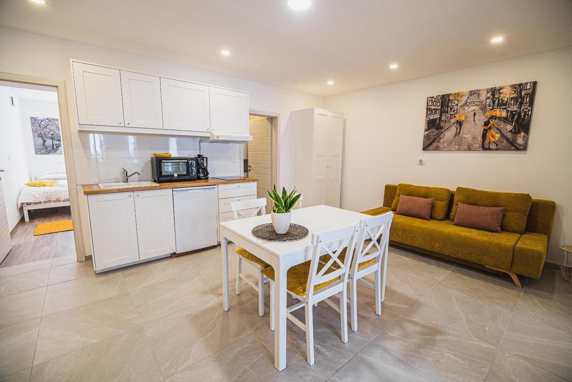 Gotar Apartment With Garden Kobarid Eksteriør bilde
