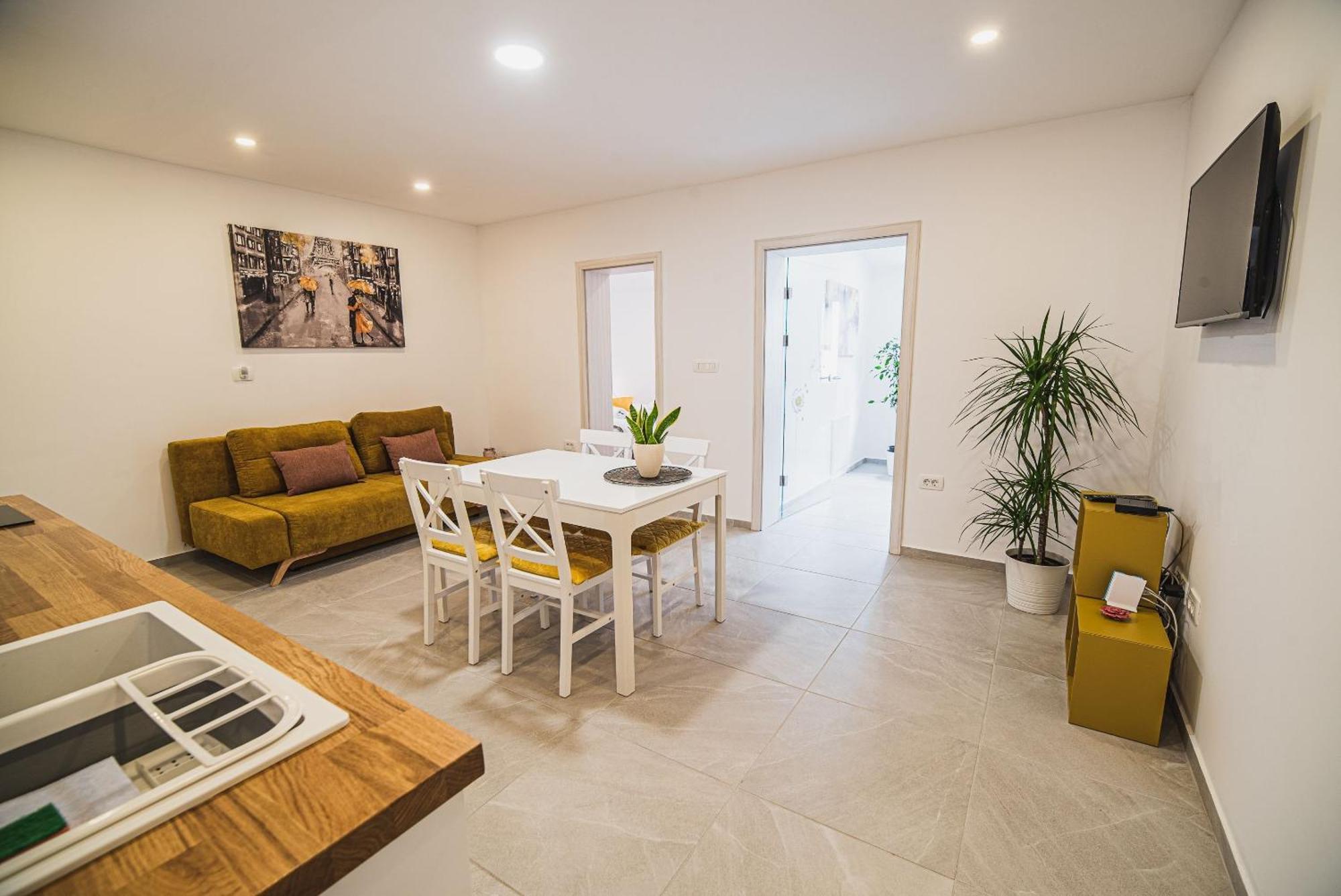 Gotar Apartment With Garden Kobarid Eksteriør bilde