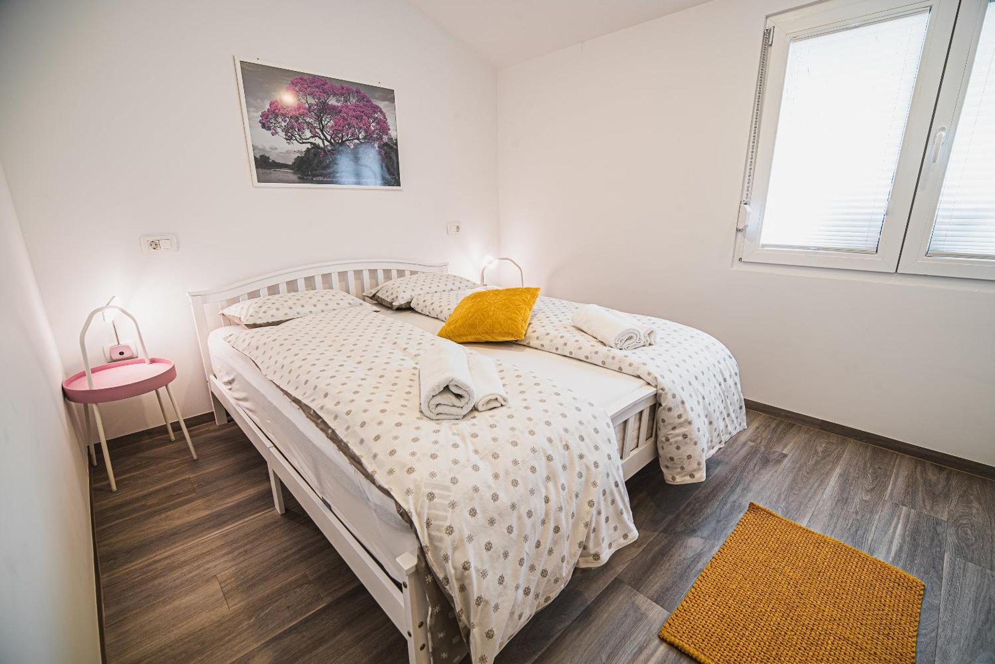 Gotar Apartment With Garden Kobarid Eksteriør bilde