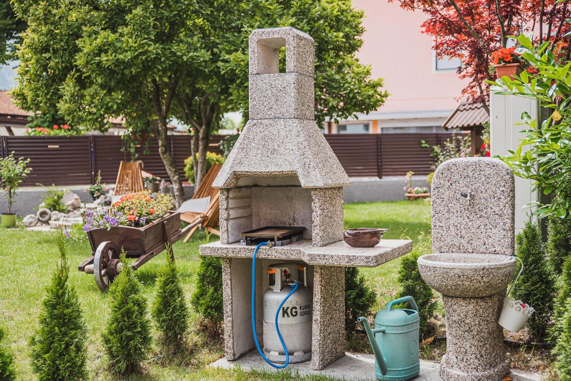 Gotar Apartment With Garden Kobarid Rom bilde